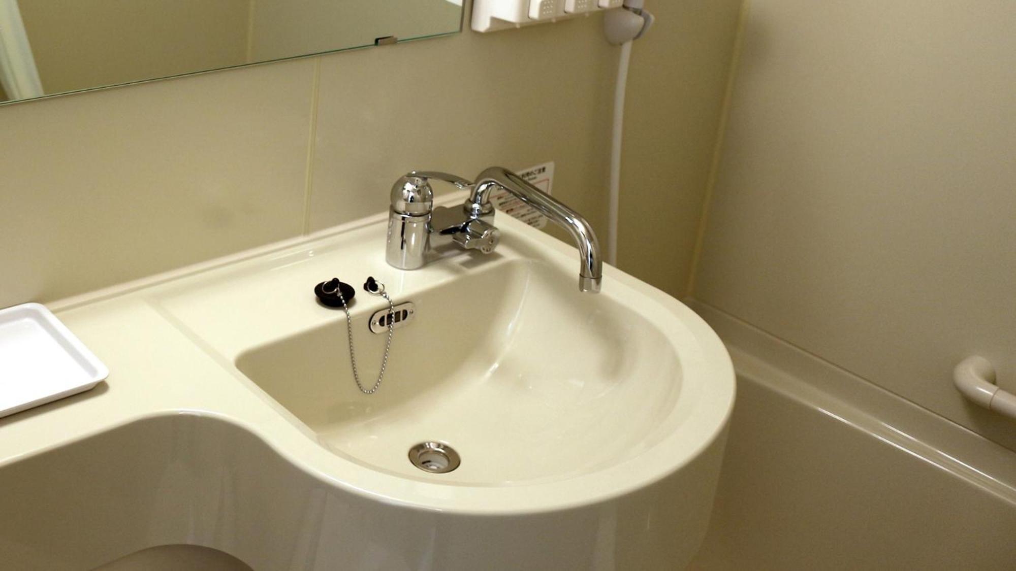 Toyoko Inn Saitama Misato Ekimae Kültér fotó