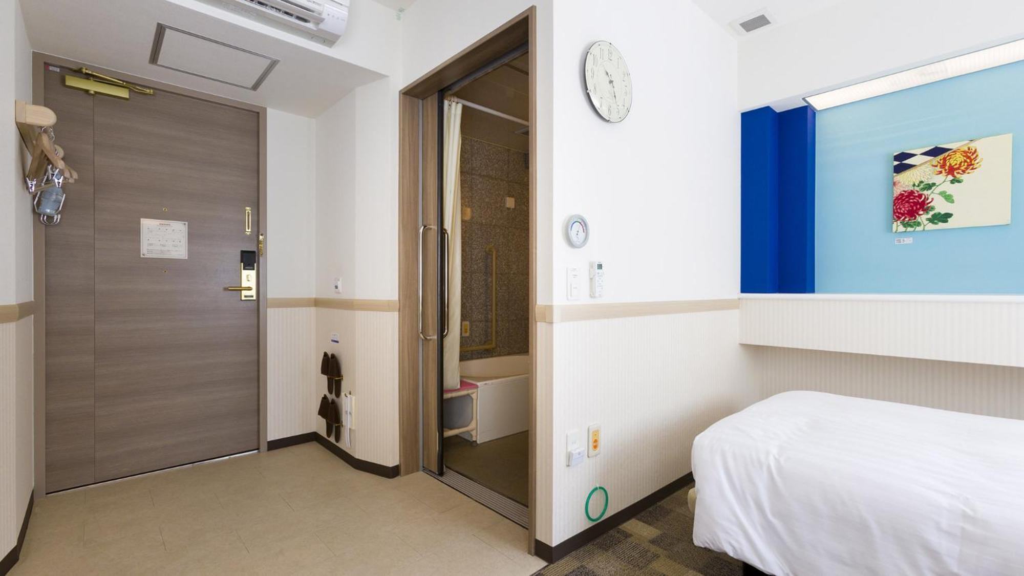 Toyoko Inn Saitama Misato Ekimae Szoba fotó